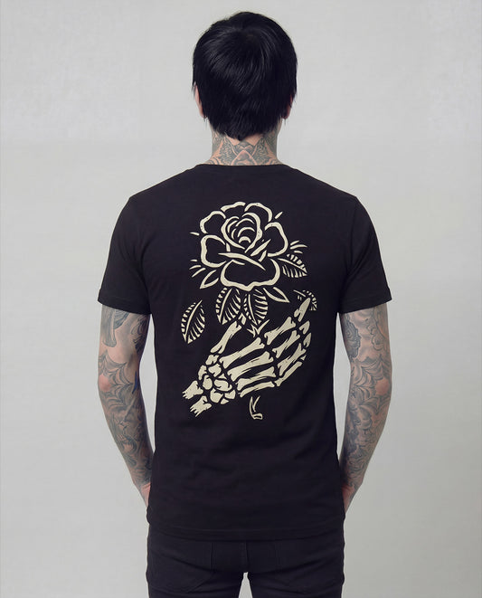 Roses pour les morts